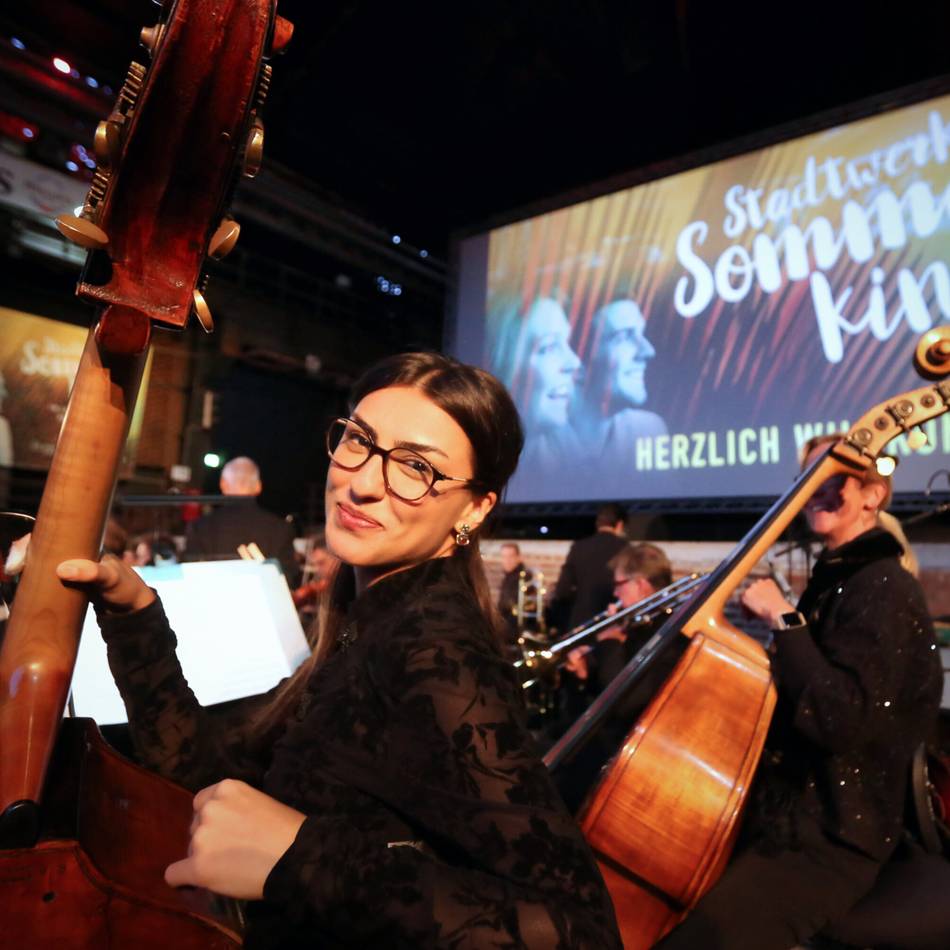 Duisburger Philharmoniker beim Sommerkino: „Smile“ – ein schöner Schluss für einen wunderbaren Abend