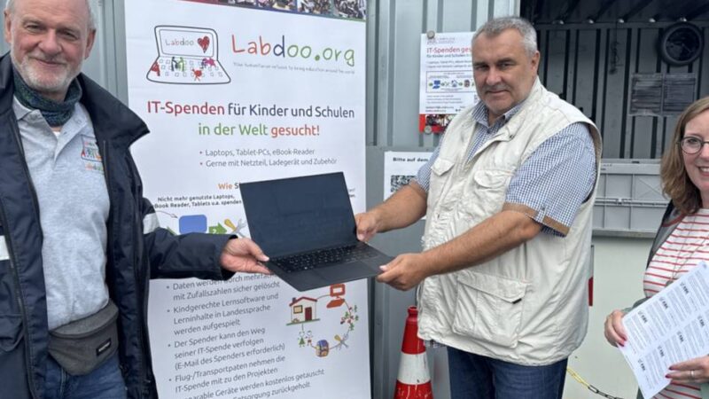 Krefelder Initiative von KBK und GSAK: Alte Tablets helfen Kindern in der ganzen Welt