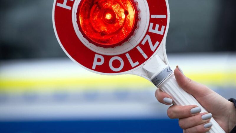 Kampf gegen Unfallzahlen: Wochenbilanz der Polizei zu Verkehrskontrollen im Kreis Kleve