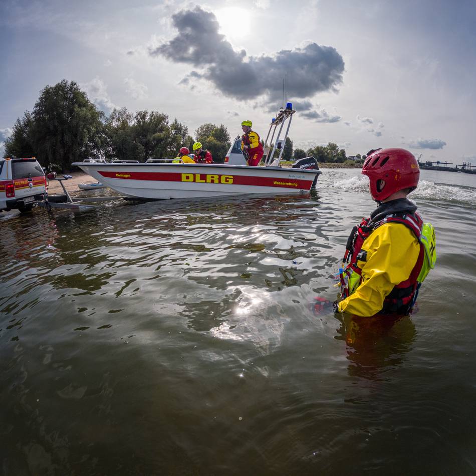 Stadt und DLRG sind dafür: Kommt das Badeverbot für den Rhein auch in Dormagen?