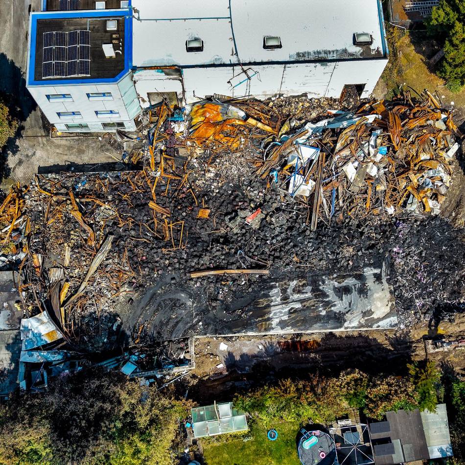 Monheim: Großbrand gelöscht – Brandursache soll nun geklärt werden