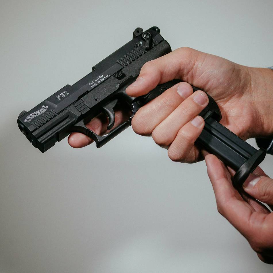 Polizeieinsatz in Bocholt: Mann schießt im Streit um laute Musik von Balkon