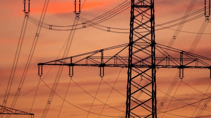 Energieversorgung in Langenfeld: Stadtwerke informieren über neue Stromverträge