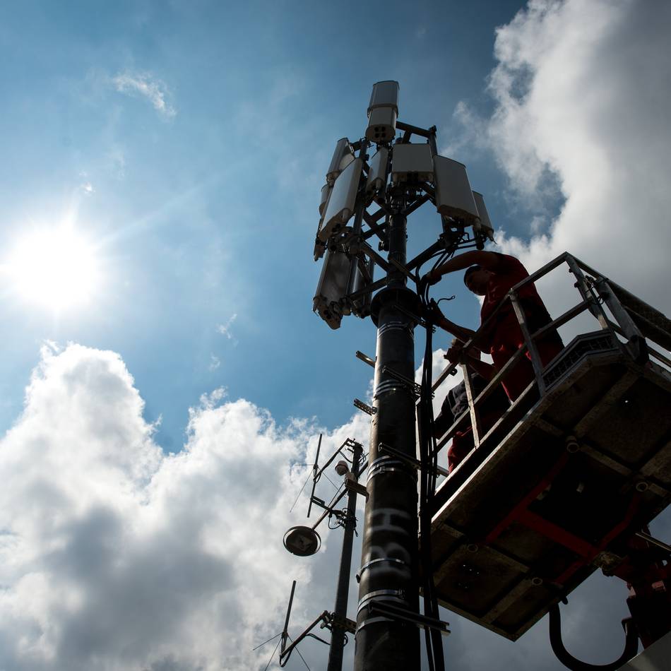 Ausstattung mit LTE und 5G-Netz: Telekom installiert neue Mobilfunkmasten in Meerbusch