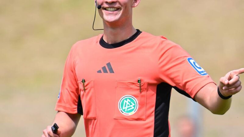 Schiedsrichter Jan Peter Weßels: 24-jähriger Moerser steigt in die Dritte Fußball-Bundesliga auf