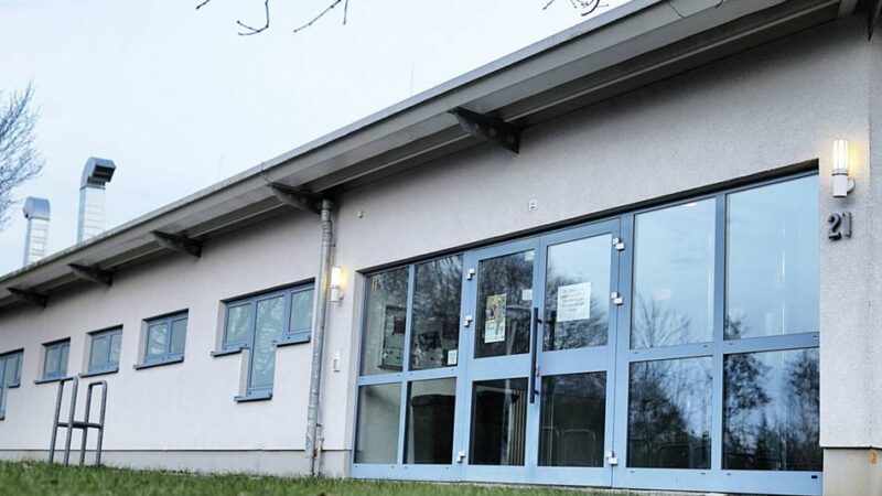 Ehemalige Flüchtlingsunterkunft in Hilden: Sporthalle am Weidenweg ist fertig saniert