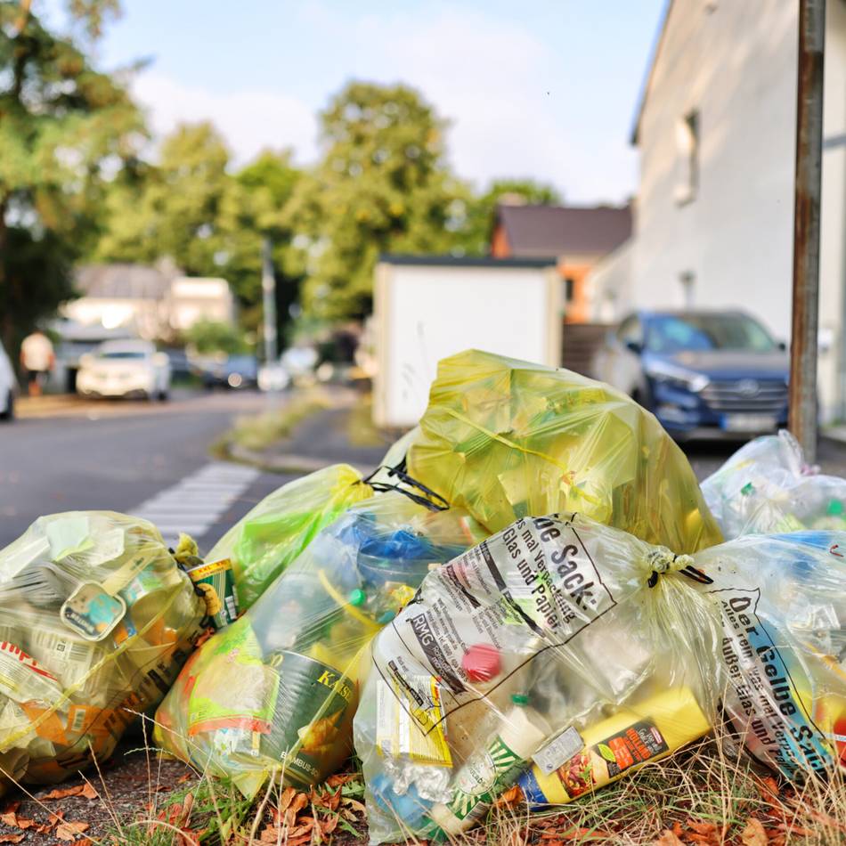 Gelbe Säcke und Tonnen im Kreis Mettmann: Trotz Beschwerden: Müllentsorger RMG erhält Zuschlag erneut
