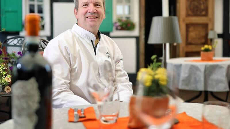 Seit 25 Jahren Gastgeber in Hilden: „Ich will, dass die Leute mit einem Lächeln gehen“