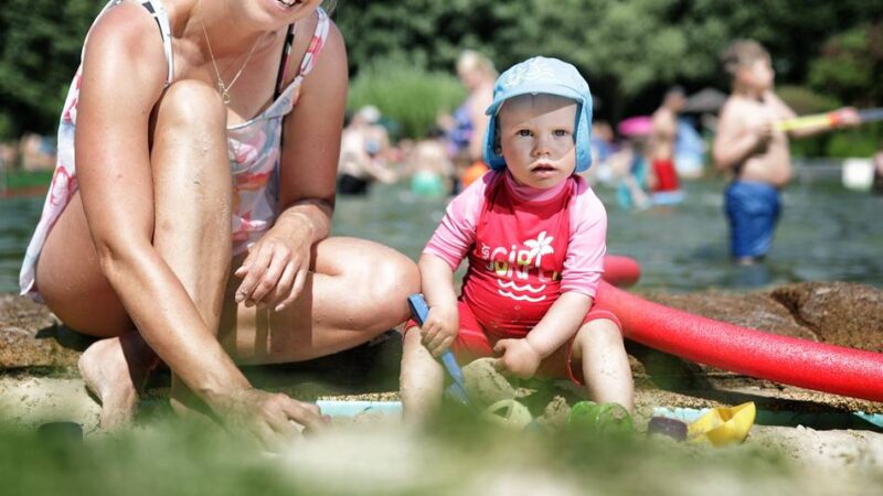 Am Mittwoch kamen 2600 Gäste ins Naturfreibad Mettmann: Das Badewetter hatte so seine kühlen Durchhänger