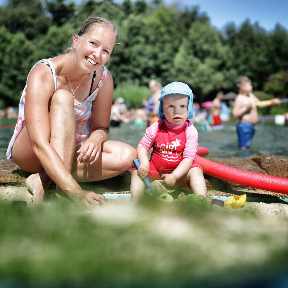Am Mittwoch kamen 2600 Gäste ins Naturfreibad Mettmann: Das Badewetter hatte so seine kühlen Durchhänger