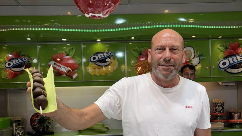 Schokofrüchte, Currywurst, Autoscooter: Der große Preis-Check – das kostet der Kirmesbesuch in Neuss