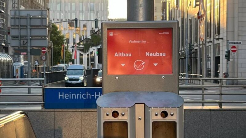 Müll in Düsseldorf: An den Abstimm-Aschenbechern startet die nächste Fragerunde