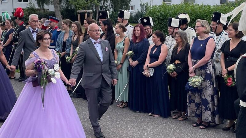 Schützenfest im Rahser: St. Notburga Schützenbruderschaft mit erster Schützenkönigin