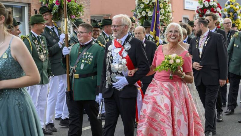 So war das Schützenfest 2025: Holzbüttgen feiert mit viel Frauen-Power