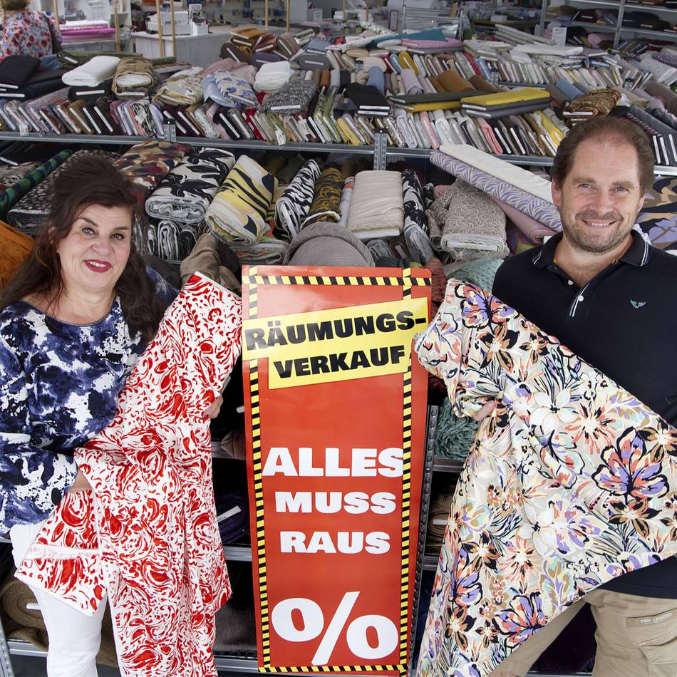 Im Rheinberger Gewerbegebiet Nordring: Räumungsverkauf bei „Stoffe Holland“