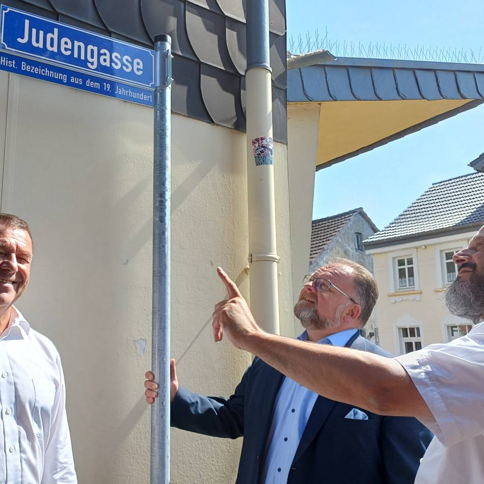 Historische Spuren in Korschenbroich: Ein Glehner Fußweg heißt nun wieder „Judengasse“