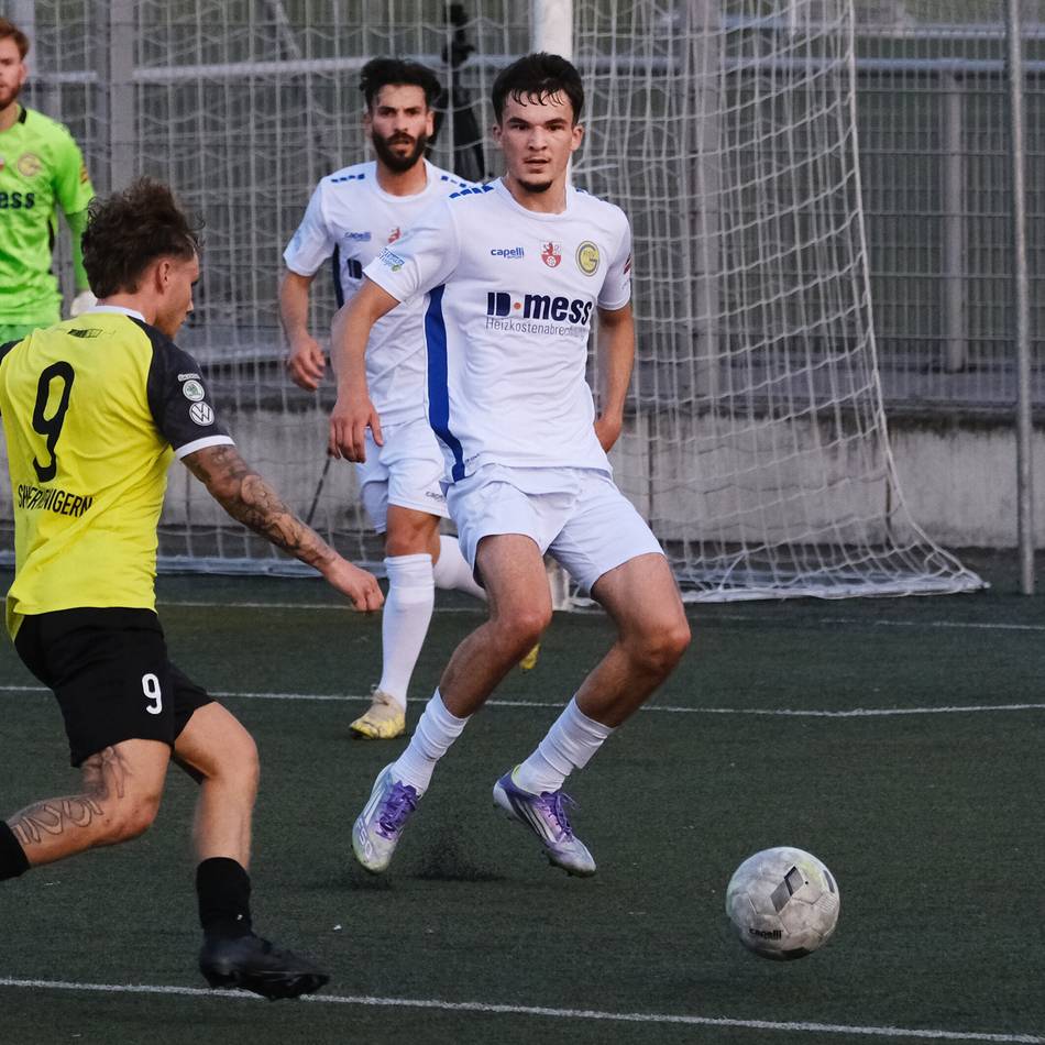 Derby in der Fußball-Oberliga: Apfeld schmunzelt über die Ratinger Serie gegen Hilden