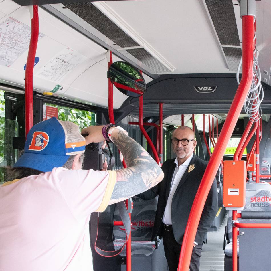 ÖPNV zum Neusser Schützenfest 2025: Sonderfahrplan und Umleitungen zum Bürger-Schützenfest