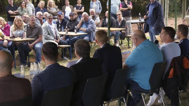 Podiumsdiskussion zur Kommunalwahl beim SV Millingen: Thema Sport stand im Mittelpunkt
