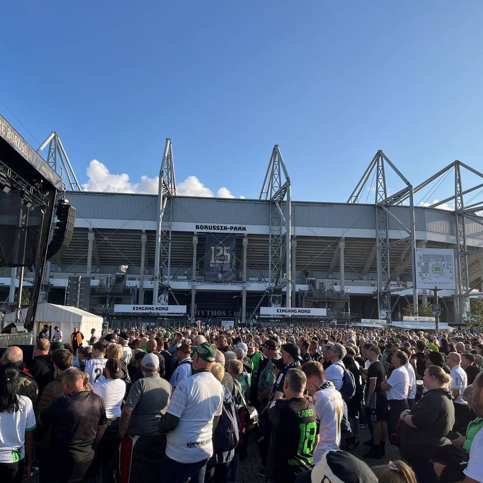 Jubiläum und Saisoneröffnung: Borussias Fans lassen sich nicht vom Feiern abhalten