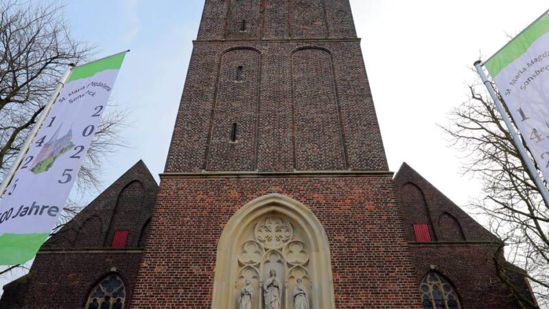 600 Jahre Grundsteinlegung: Sonsbecks Kirche feiert einen Monat durch