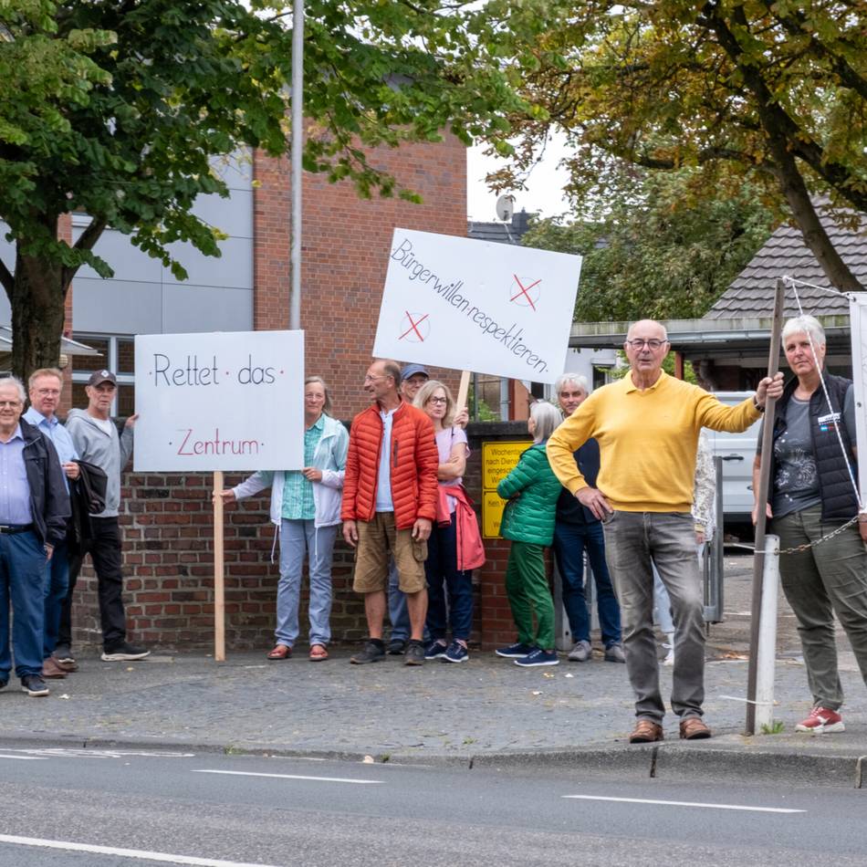 Kritik an Vorhaben der Stadt Mönchengladbach: Bürgerprotest zum Umbau vor der Annaschule in Windberg