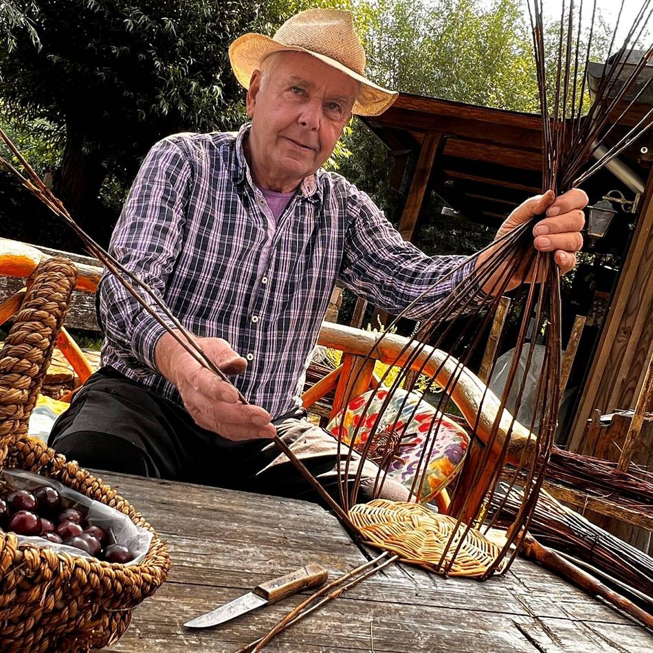 Korbflechten auf dem Landschaftshof Baerlo in Nettetal: Warum ein Korb ein Kunstwerk ist