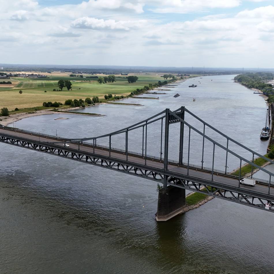 Marodes Bauwerk zwischen Duisburg und Krefeld: Uerdinger Rheinbrücke wird zur Dauerbaustelle