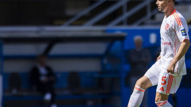 Trotz Alternativen: Warum Fortuna-Coach Thioune in Paderborn Heyer statt Haag einwechselte