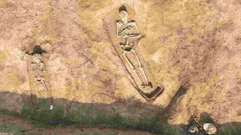Ausgrabungsfund in Haffen: 15 Skelette am Rhein entdeckt