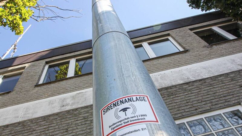 Bislang drei Vorfälle in Grevenbroich: Falsches Funksignal ist offenbar Ursache für grundlosen Sirenen-Alarm