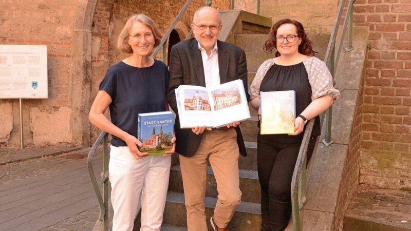 Dreibändiges Werk: Großinventar krönt Stadthistorie Xantens