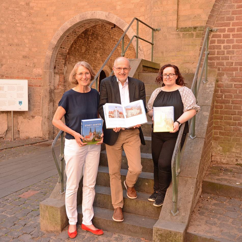 Dreibändiges Werk: Großinventar krönt Stadthistorie Xantens