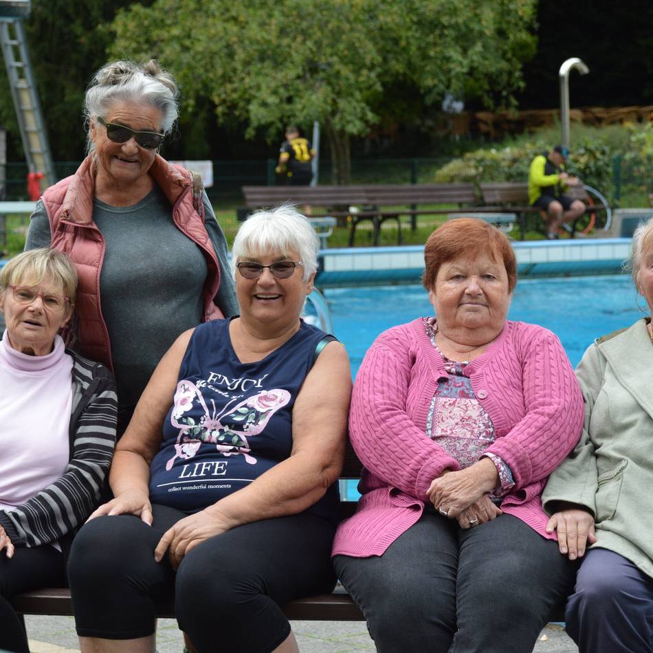 Zum 90-jährigen Bestehen der Wermelskirchener Freizeitanlage: Alle Generationen feiern im Freibad gemeinsam