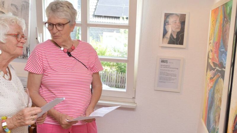 Kunstverein Wermelskirchen: Bunte Ausstellung zum Jubiläum