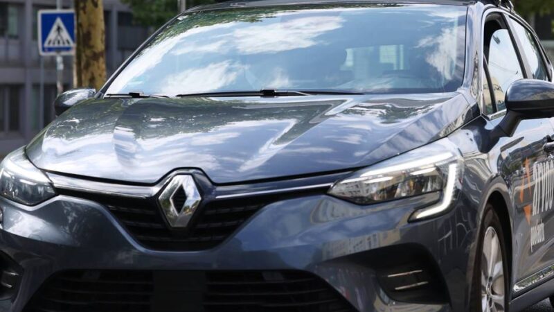 Parken auf Radwegen: Neues Scanfahrzeug soll Falschparker erkennen – und automatisch Knöllchen ausstellen