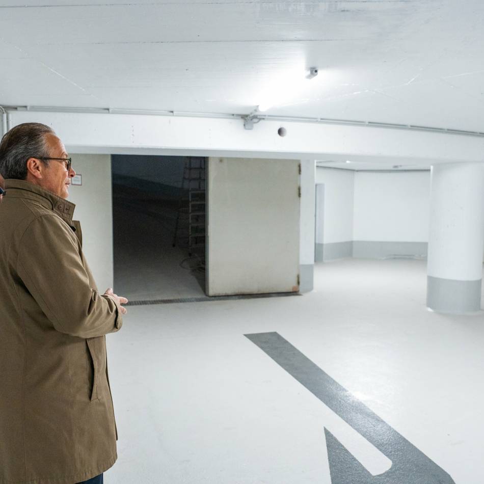 Bauverein Neuss als Projektsteuerer: Wasserschaden bremst Sanierung der Rathausgarage