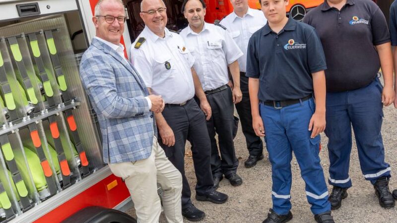 Gut gemacht: 7000-Euro-Spende der Stadtsparkasse geht an Kinder- und Jugendfeuerwehr
