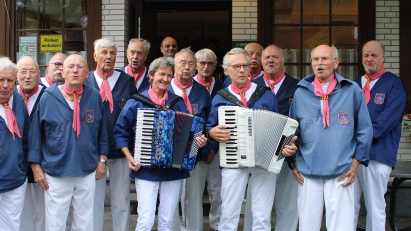 Erinnerungen des Neusser Shanty-Chor-Leiters : „Wir haben in Hängematten geschlafen“
