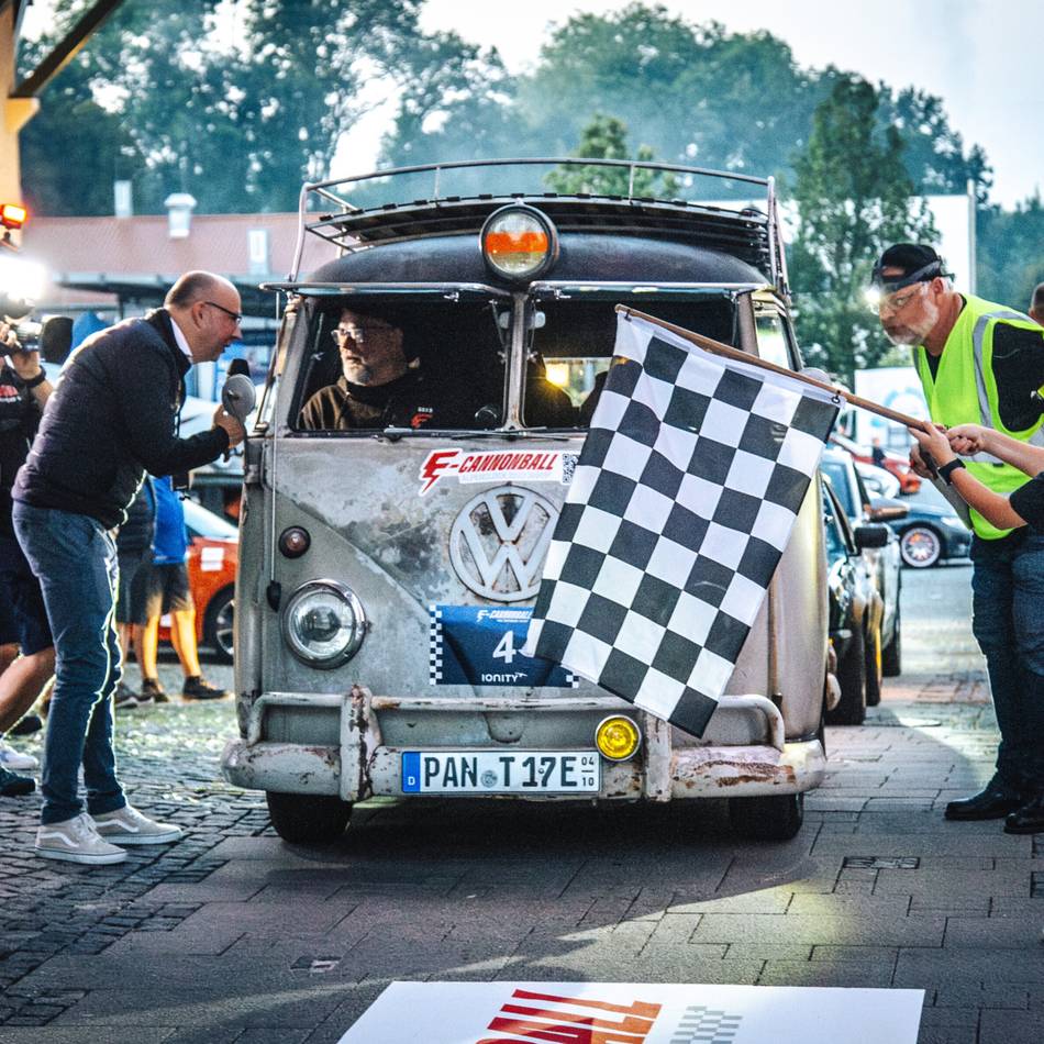 E-Cannonball 2025: Elektroauto-Rallye soll auch durch Düsseldorf führen