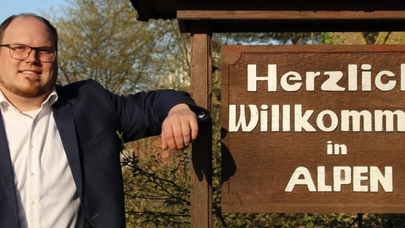 Kommunalwahl 2025 in Alpen: „Timo´s schnelle Minute“ auf dem Wochenmarkt