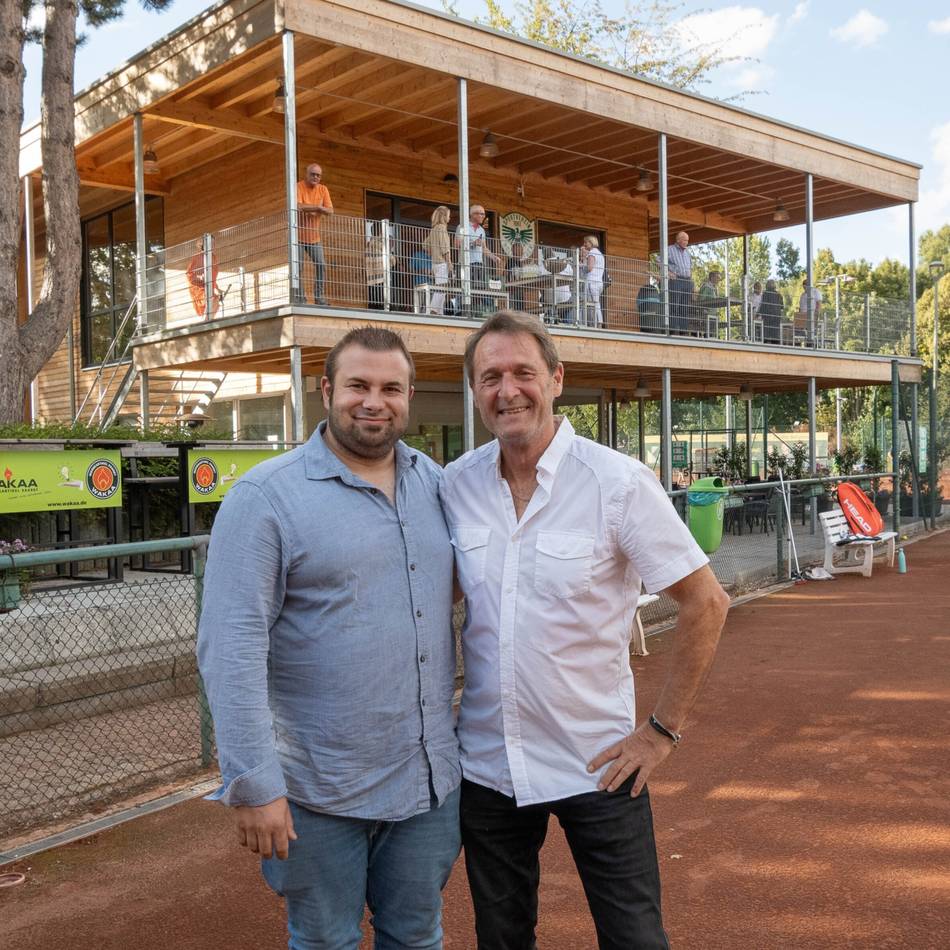 Tennis-Abteilung der DJK Holzbüttgen: 3500 Stunden ehrenamtliche Arbeit für neues Clubhaus