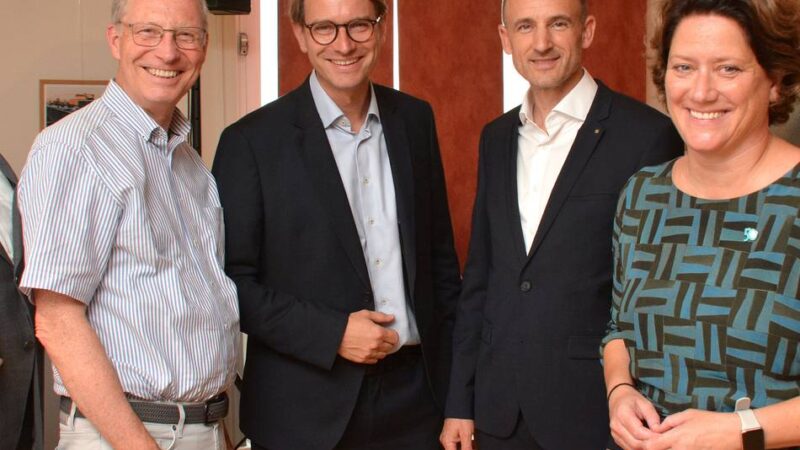 „NExit“-Diskussion in der Bürgergesellschaft Neuss: „Mein Vater wollte nie nach Neuss“