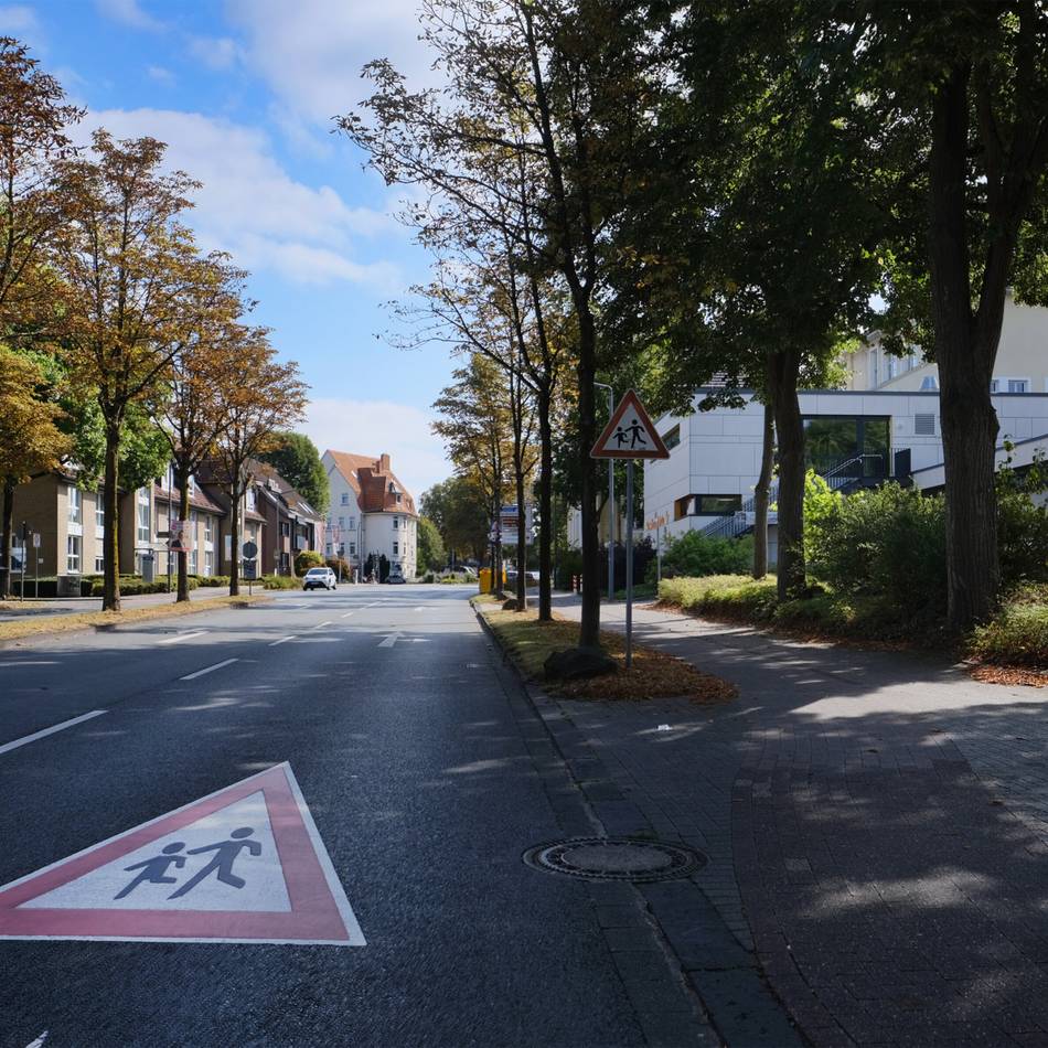 Anne-Frank-Schule in Ratingen: Eltern: Tempo 30 an Anne-Frank-Schule