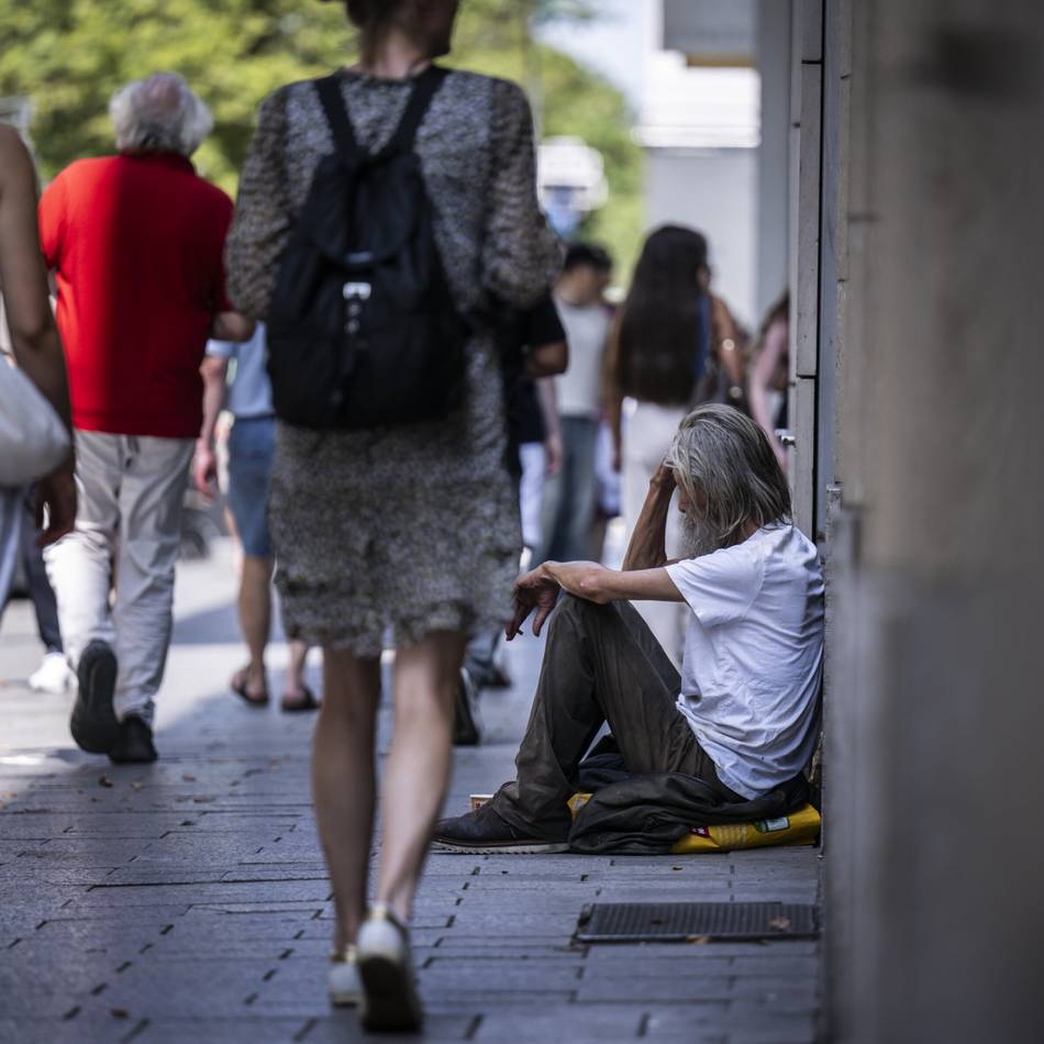 Vor Düsseldorfer Luxusläden: Königsallee-Lobby geht mit Security gegen Bettler vor – „Die Situation spitzt sich zu“