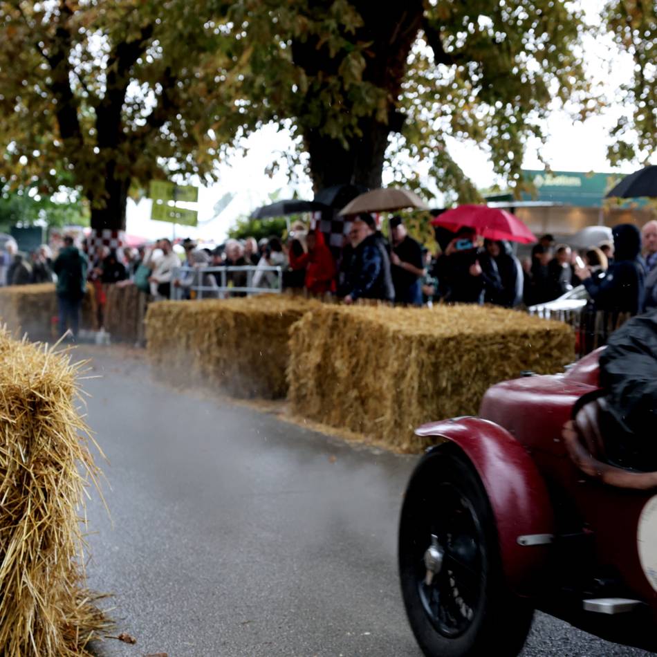 „Classic Days“ 2025 in Korschenbroich: Kritik an E-Mobilität und Neues zu klimaneutralen Kraftstoffen