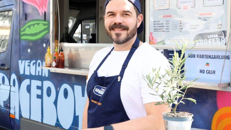 Veganer Foodtruck in Mönchengladbach: „Hier ist es noch was Besonderes“