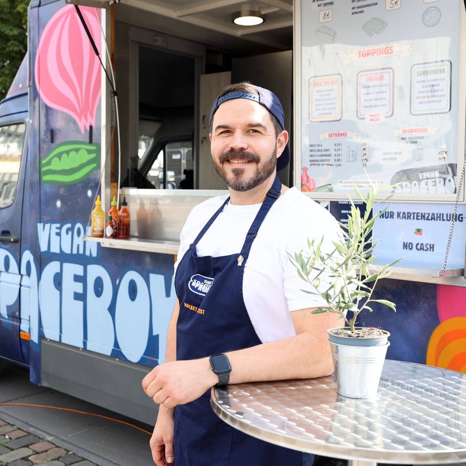 Veganer Foodtruck in Mönchengladbach: „Hier ist es noch was Besonderes“