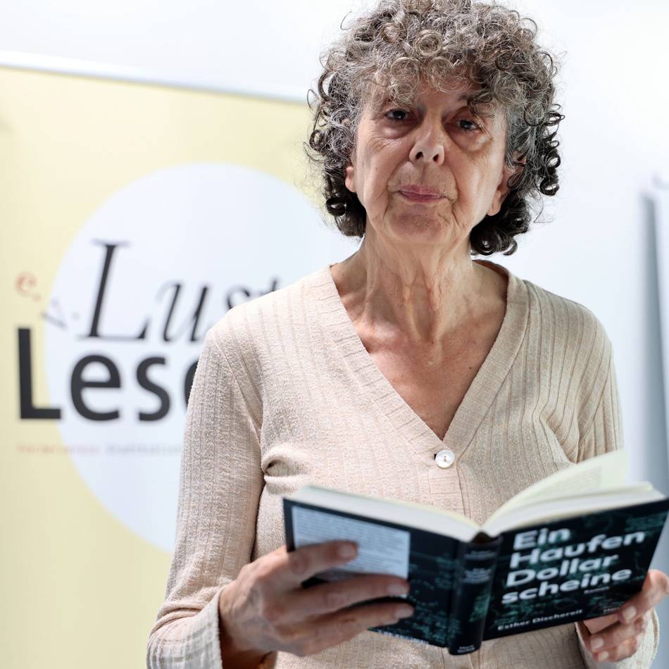 Literatur in Mönchengladbach: Tragisches mit leisem Humor geschrieben