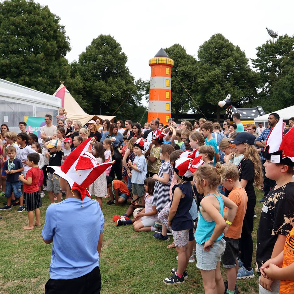 Festivalfreitag in der Kreativ-Stadt: Graffiti im Leoparden-Look und ein Entdecker-Labor